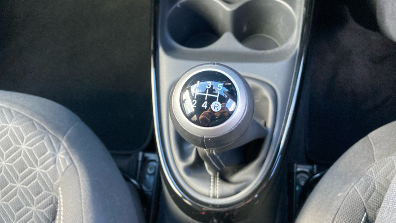 Toyota Aygo X 1.0 VVT-i Edge 5dr Petrol Hatchback